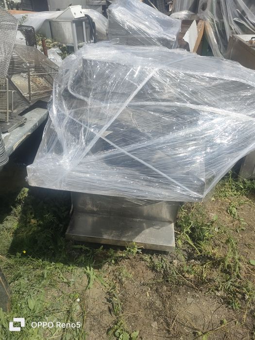 Продам мотор для вытяжки,поддоны,