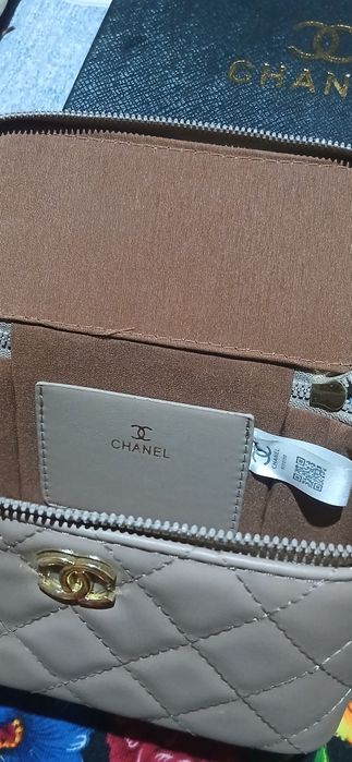 CHANEL karobka dakumentli