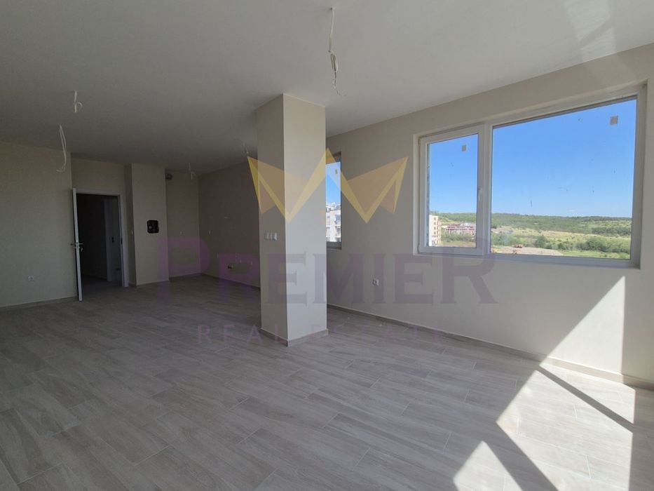 Продава се Четиристаен апартамент в Бургас, Меден рудник - зона Д - 133 кв.м за 1353 €/кв.м - Снимка #3