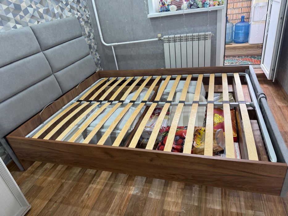 Кровать двуспальная
