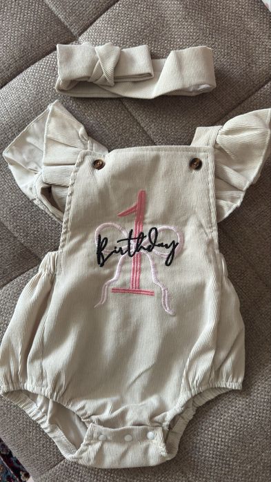 Продам бодик на год ребенку