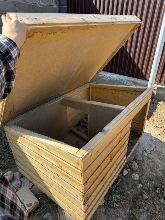 Продам домик для собаки