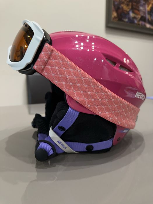 Ски каска със ски очила