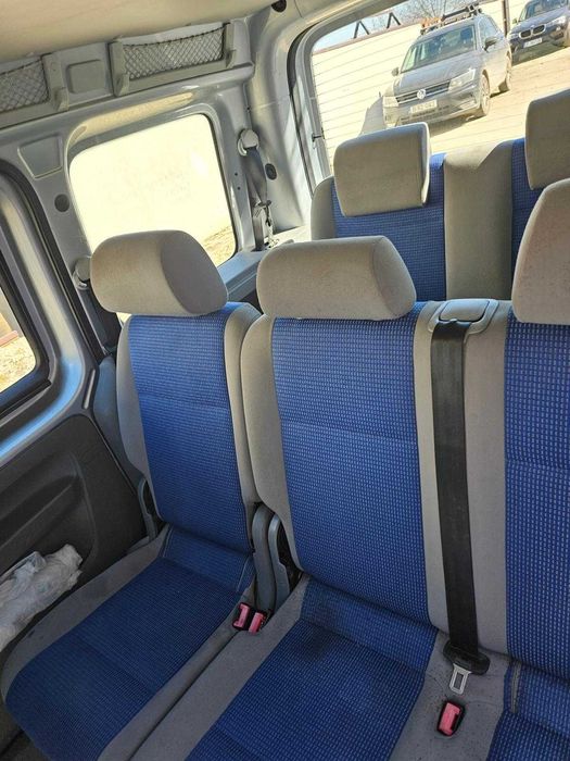 Volkswagen Caddy Life 1.6 benzina 105 Cai 7 locuri intretinut Ideal Pescuit VAcante