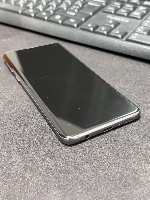 Samsung S 10 ………