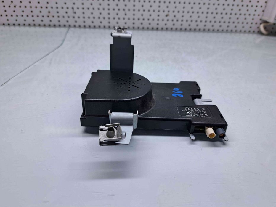 Amplificator antena Audi A3 Sportback (8PA) [Fabr 2004-2013] 8P4035225