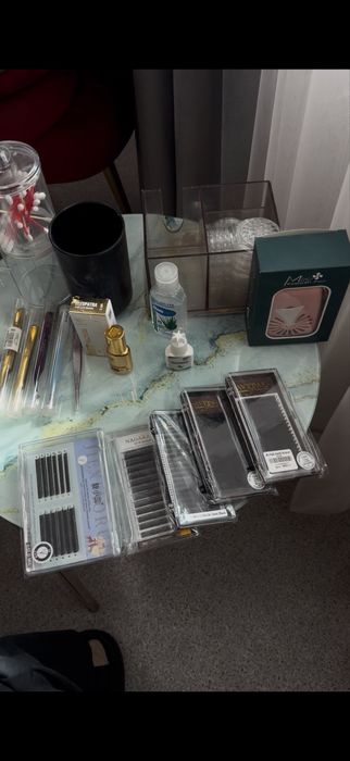 Продам все для наращивание ресниц