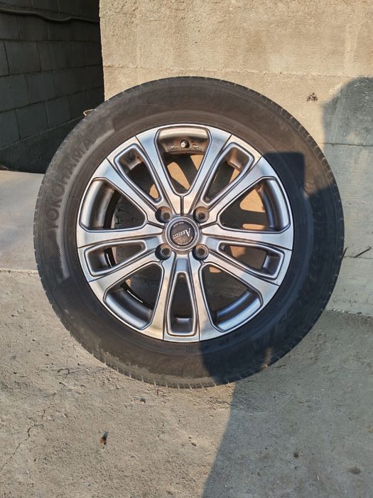 Продам диски с резиной