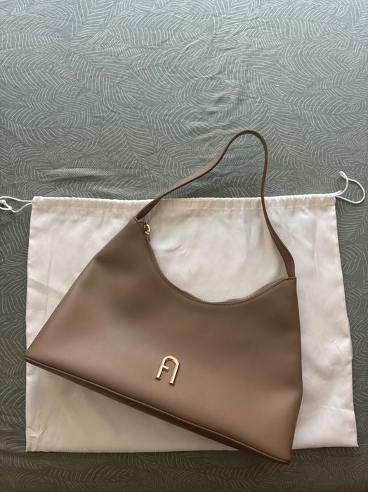 Нова дамска чанта Furla