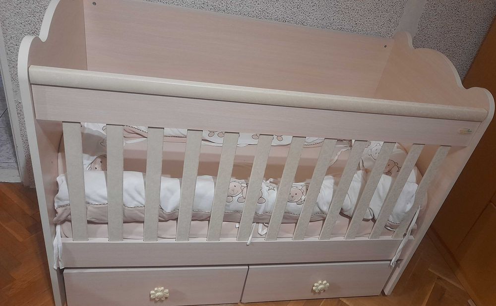 Детско легло с преграда