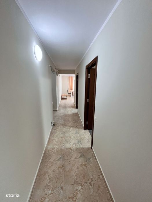 Apartament 3 camere renovat complet cu garaj Valea Garboului