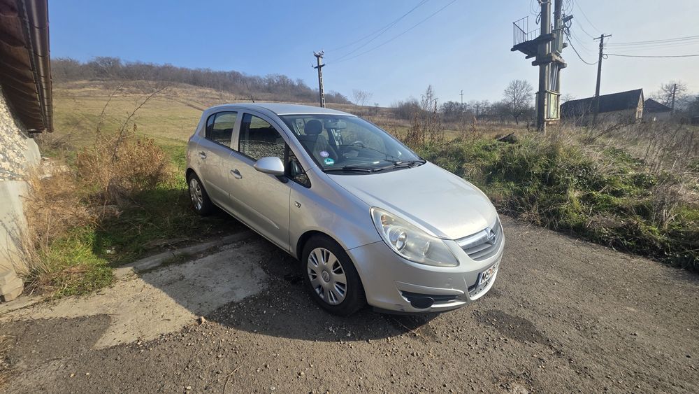 Opel corsa 1.2 benzină