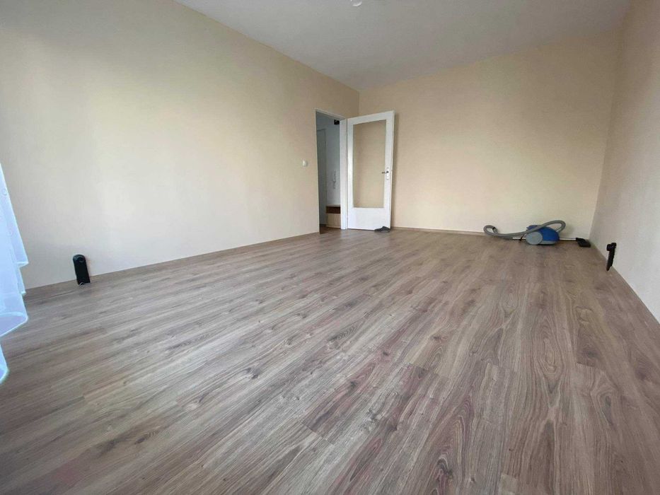 Дава се под наем Двустаен апартамент в Бургас, Славейков - 45 кв.м за 165 € - Снимка #4