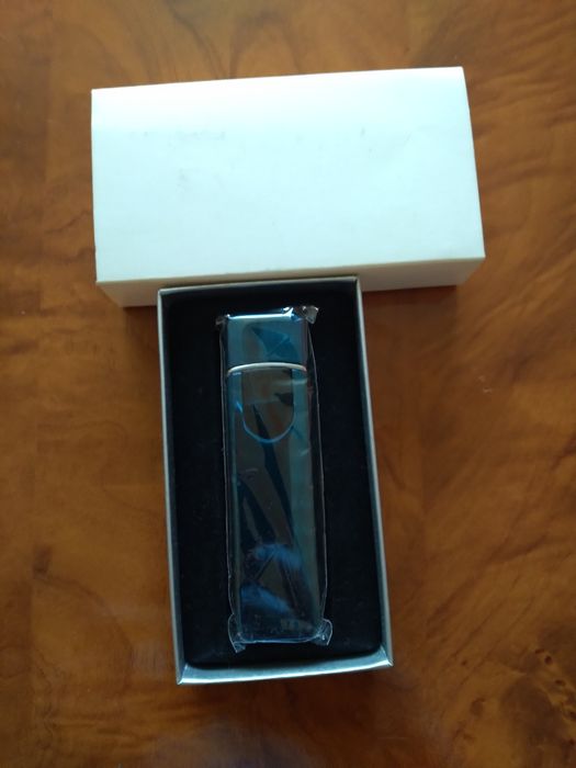 Brichetă electrică, încărcare USB