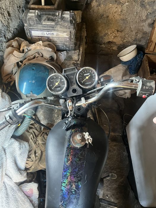 Продам срочно рейсер 110