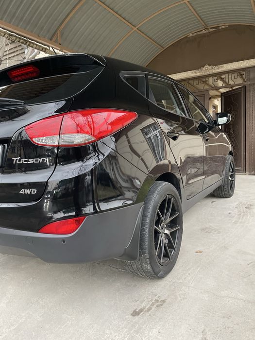 HYUNDAI TUCSON  2010  холати зур