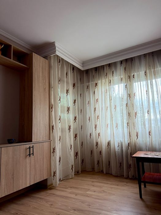 Garsoniera de închiriat