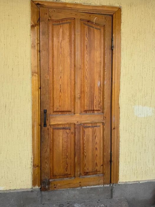 Ағаш есик 2шт. Двери 2шт