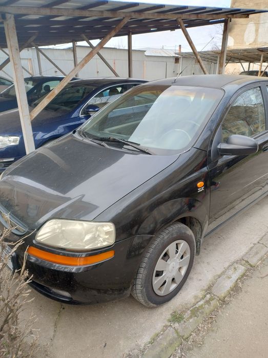 Vind Chevrolet kalos sau schimb cu Ford focus mk1 1.6