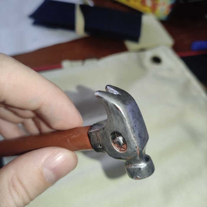 Оригинальная сувенирная ручка Молоток мастера