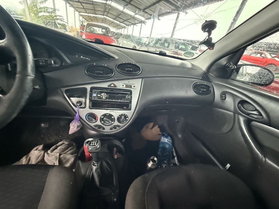 Форд фокус 1.8 114 кс 2000г на части