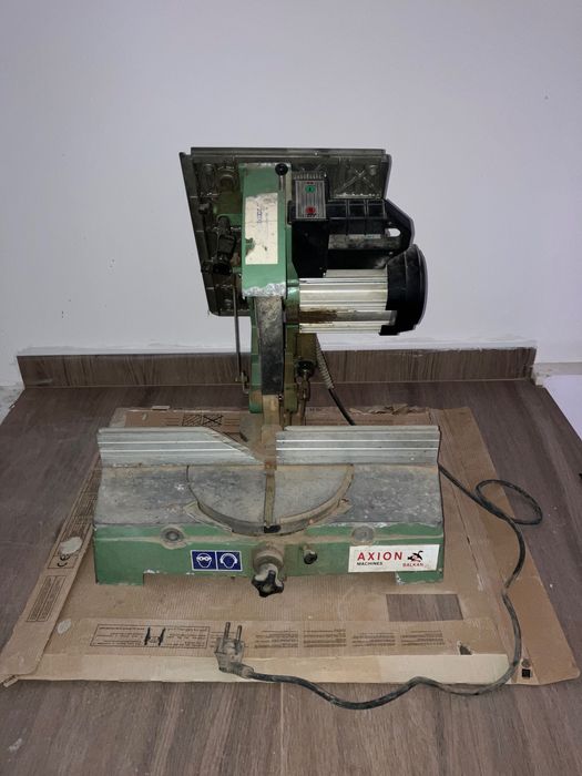 Машина за рязане на метал .