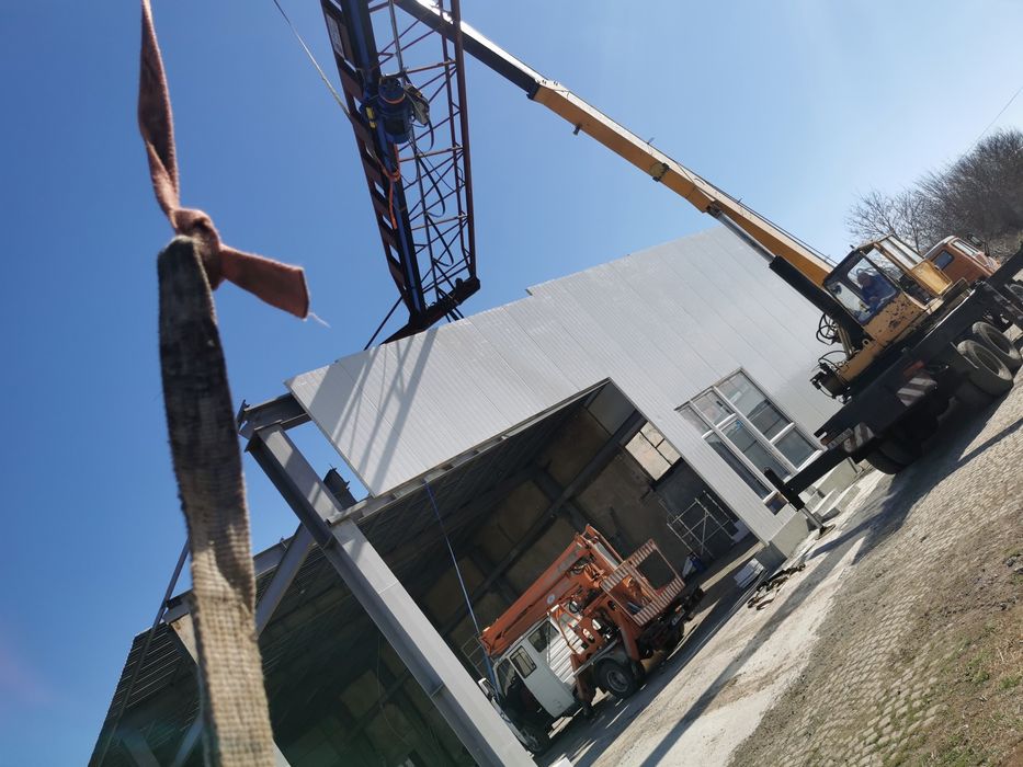 Висящ кран.Хале ригел 36m на 12м на 5м.Резервни части-телфери,портале