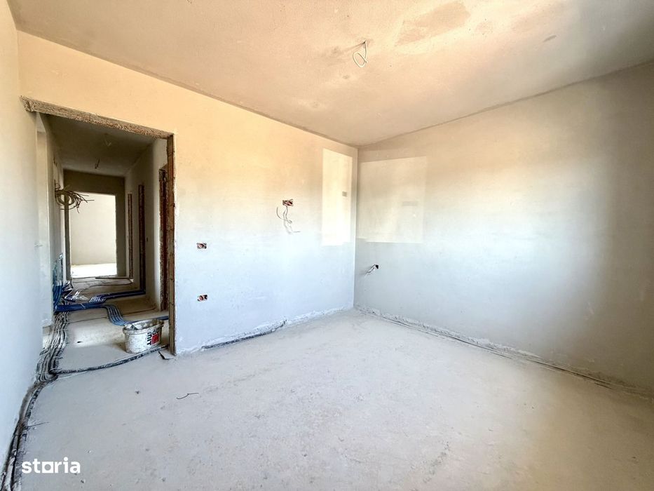 Casa individuala cu 4 camere, 94 mp utili, 372 mp teren - Sanandrei