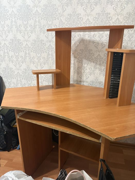 Компьютерный столик