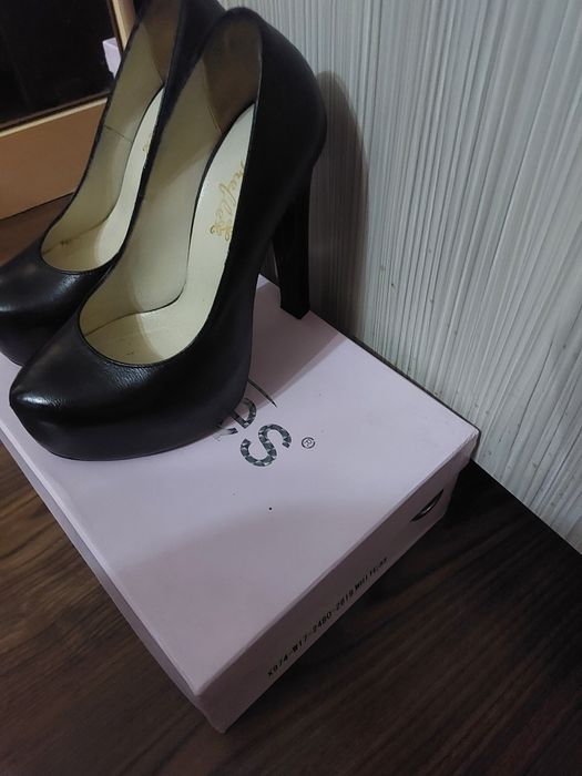 Pantofi piele dama marime 34