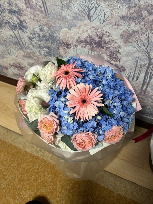 Цветы свежие куплены сегодня