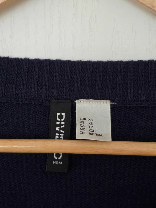 H&M тъмно синя жилетка