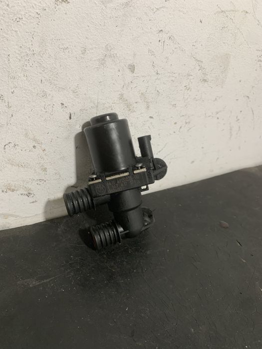 Pompa recirculare BMW Seria 5 E60 E61 | 6920226 pompa incalzire apa