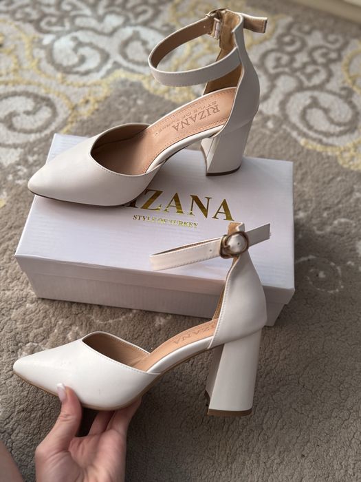 Продам туфли 38 размер