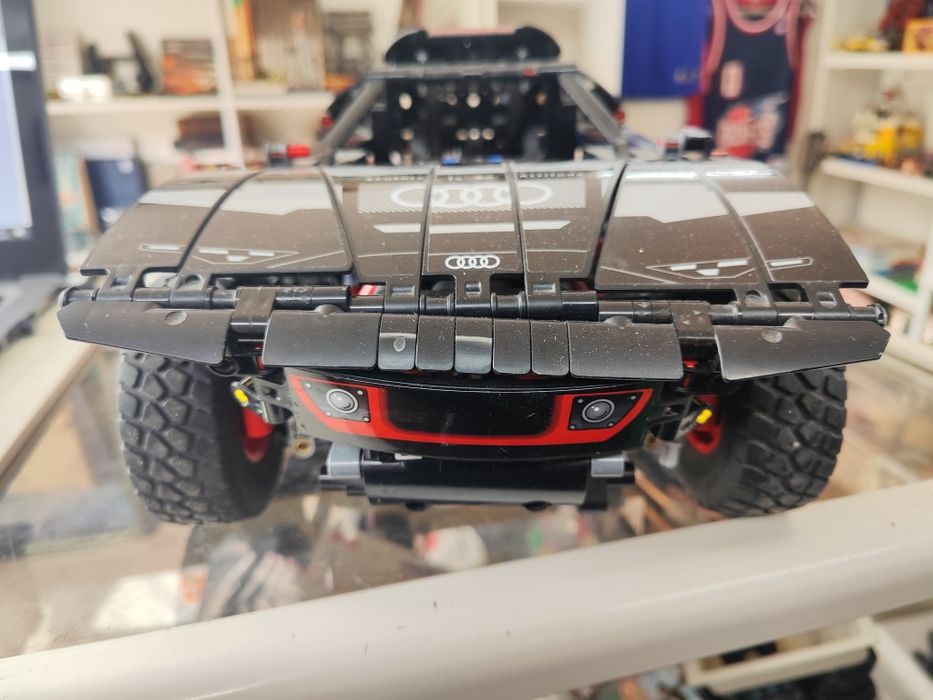 Лего техник 42160 lego audi rs q e-tron 2023 г