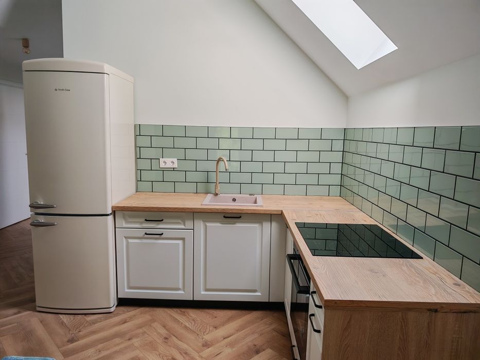 PF închiriez apartament /duplex in Parcul Regina Maria