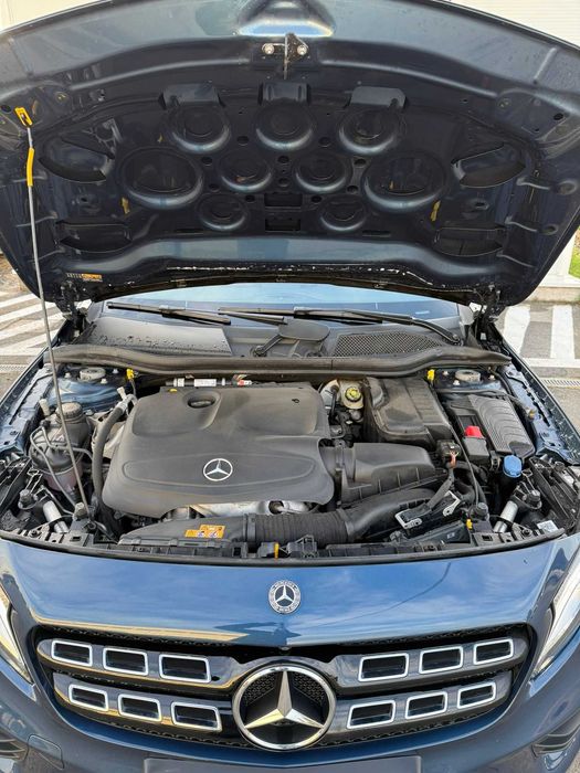 Mercedes-Benz GLA 250 4matic automat cu garantie  Noiembrie 2027
