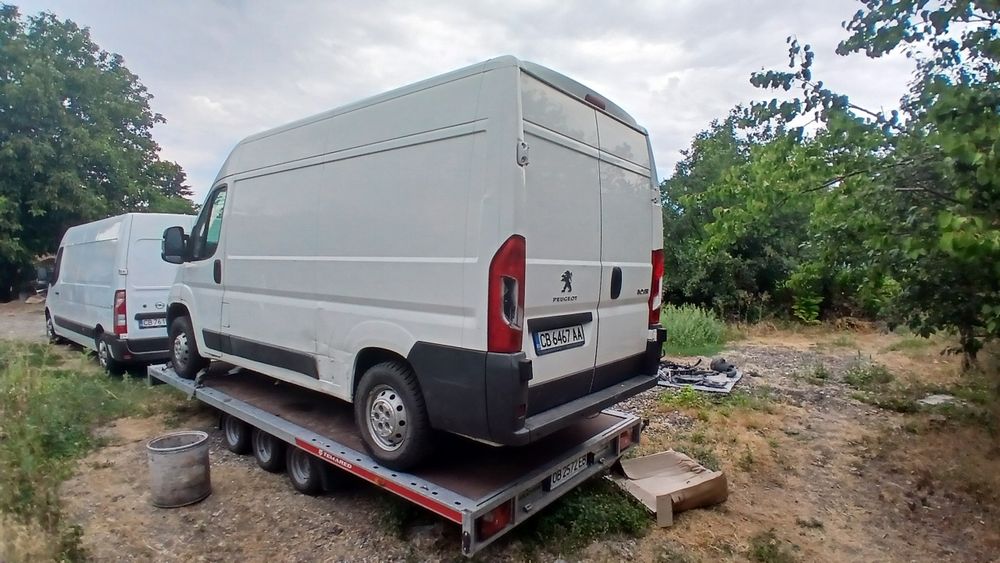 Пътна Помощ Транспортни услуги с Бус и Платформа 6м Превоз на Автомоби