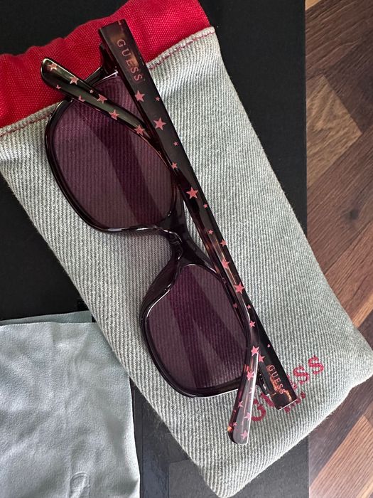Слънчеви очила Guess за девойки