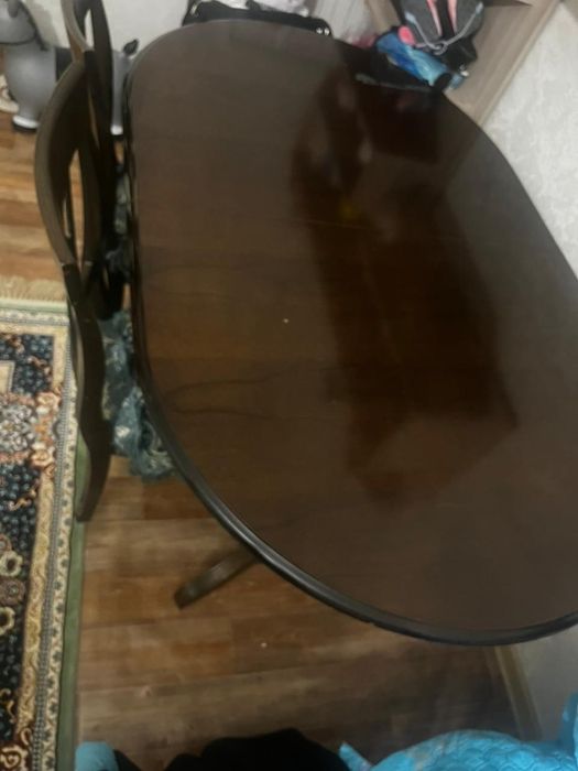 Стол со стульями для зала