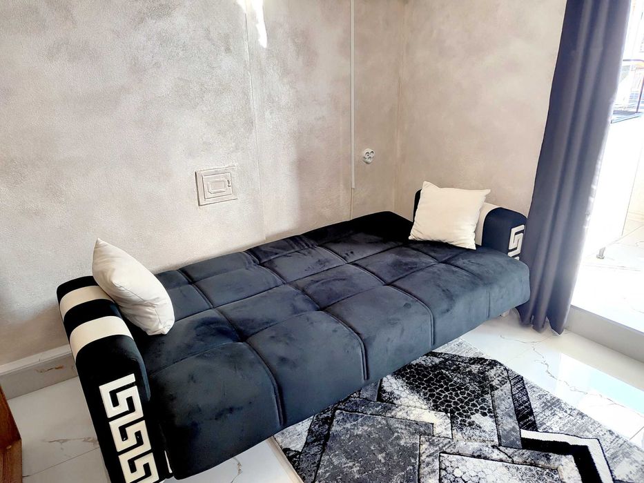 Дава се под наем Едностаен апартамент в Варна, Център - 22 кв.м за 310 € - Снимка #2