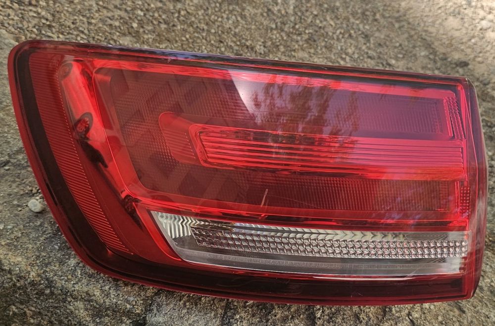 Заден ляв стоп AUDI A4 B9