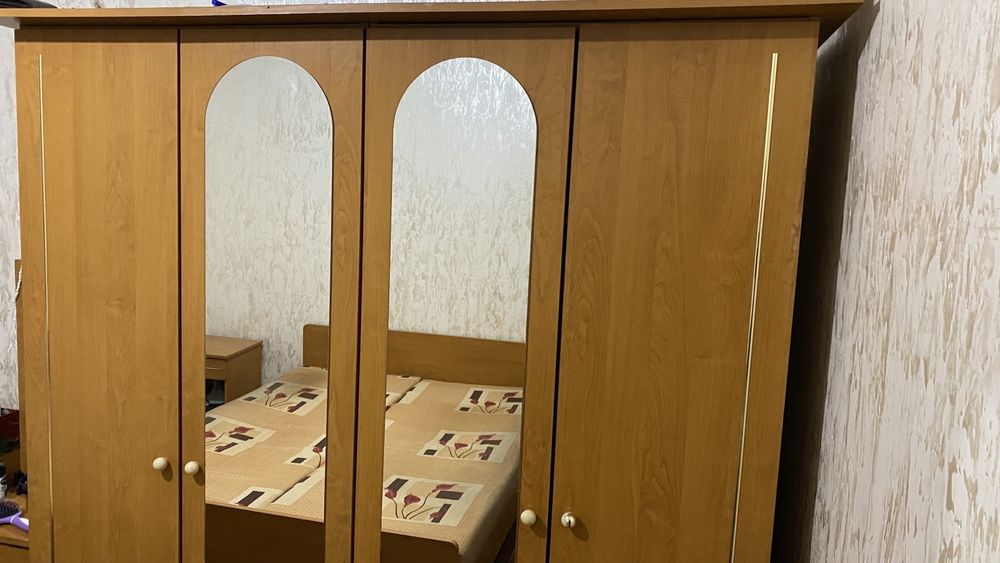 Срочно Продам Спальный Гарнитур