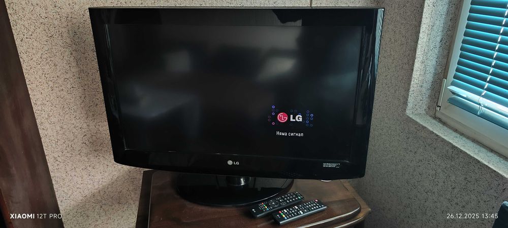 LG 32"HD lcd black