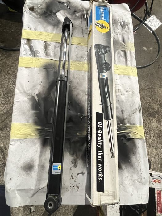 Чисто нов амортисьор Bilstein за VW Golf 4