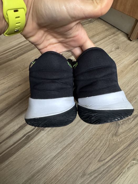 Оригинални мъжки маратонки NIKE KYRIE FLYTRAP V! 42 н