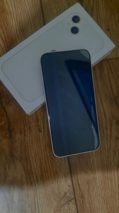 Продам iPhone 13 128GB в отличном состояни