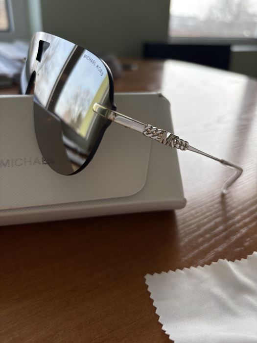 Слънчеви очила Michael Kors