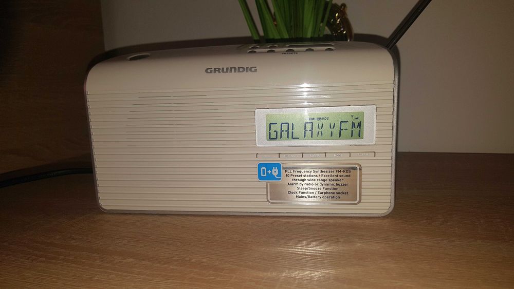 Radio Grundig Music 61 FM RDS stare excelenta