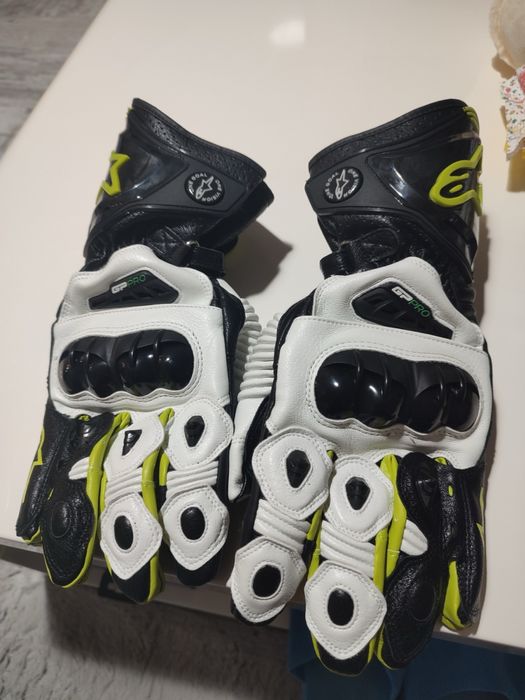 Кожени ръкавици Alpinestars GP-Pro и SP-8
